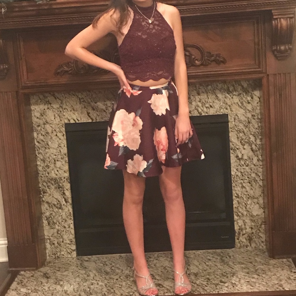 Juniors 2 Pc Formal - image 3